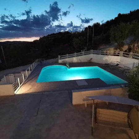La Duchessa E Il Contadino Villa Vieste Luaran gambar
