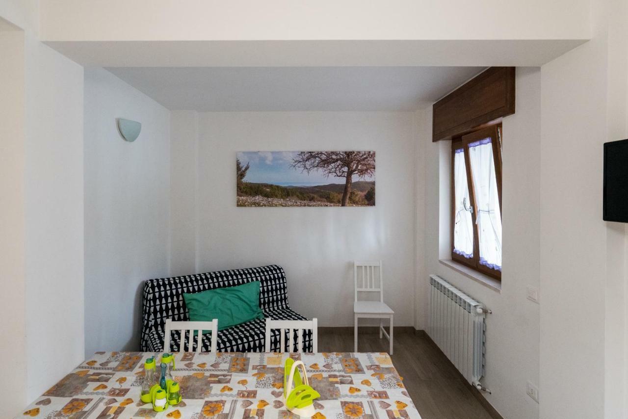 La Duchessa E Il Contadino Villa Vieste Luaran gambar